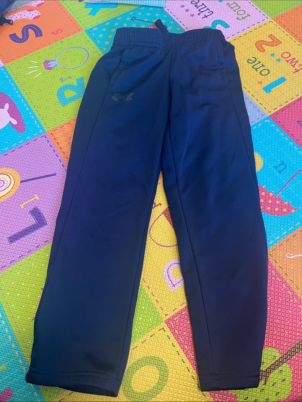 Under armour fleece pants kids - size YXS